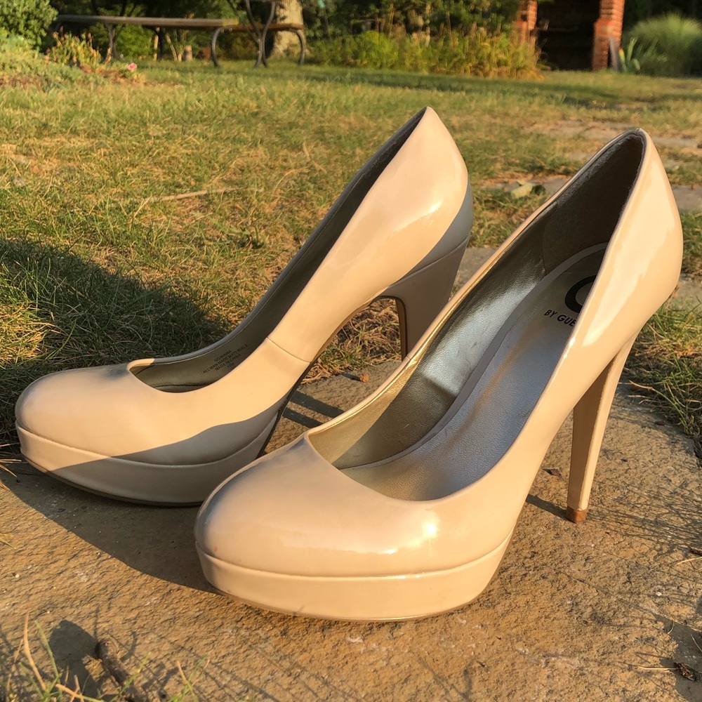 Guess Ggwinna Light Natural Heels